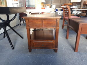 End Table w/Electrical Outlet