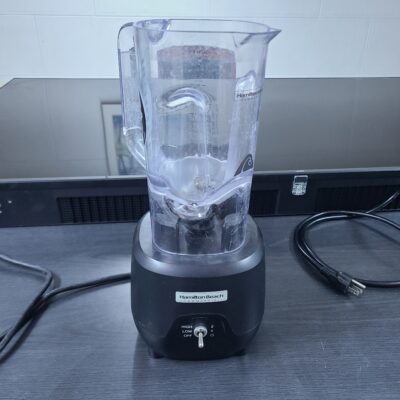Hamilton Beach Commercial Blender ( No cup cover)