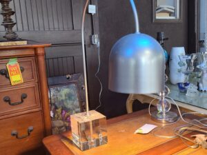 Arched Glass Base Table Top Lamp