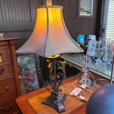 Metal Base Lamp w/shade