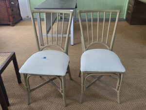 Pair of Wicker Dining Chairs w/Cushion (Auction)