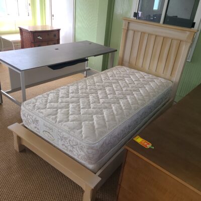 Single Bed Frame w/Mattress