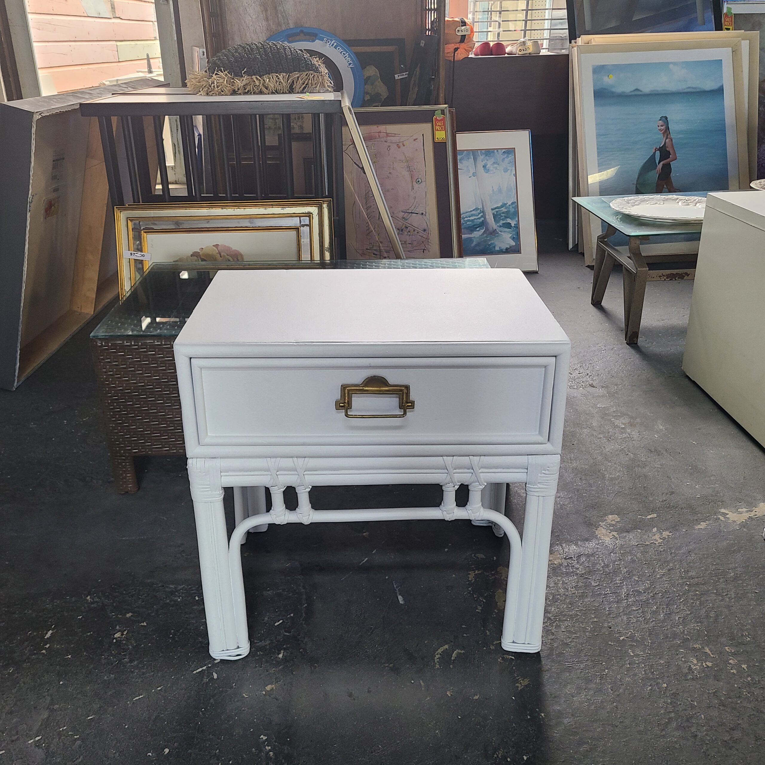 Single Drawer Night Stand